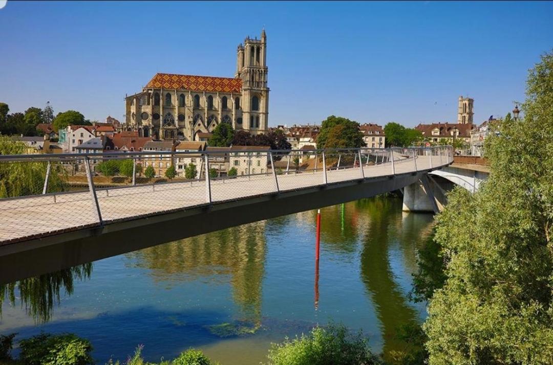 Verdun Mantes-la-Jolie Ngoại thất bức ảnh